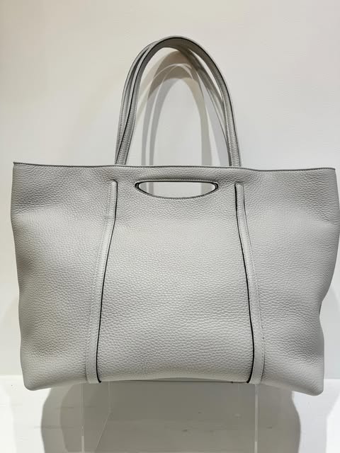 【1点もの】SNUGGLE TOTE Taurillon Clemence: スナグルトート トリヨンクレマンス