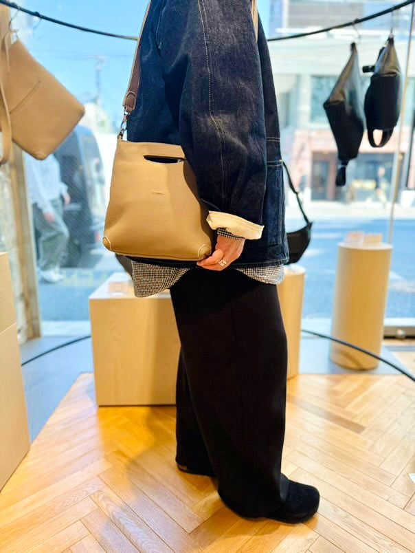 【NEW】SNUGGLE LITTLE Tone On Tone【青山限定仕様】: スナグルリトル トーンオントーン