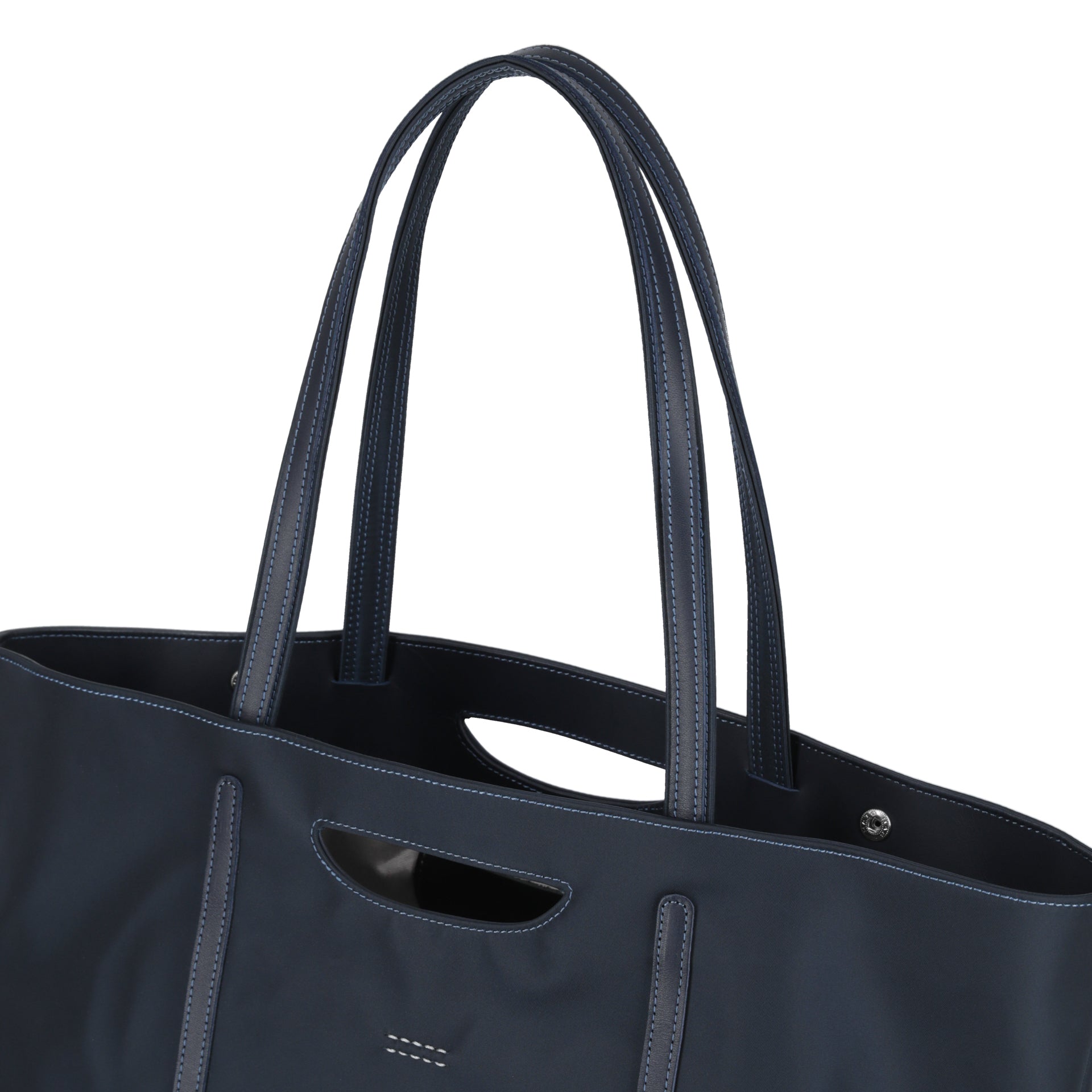 【NEW】NYLON SNUGGLE TOTE ： ナイロンスナグルトート